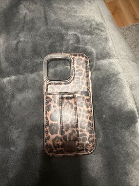 Wallis Leopard Print Phone Case with Built-In Kickstand - Brown/Black